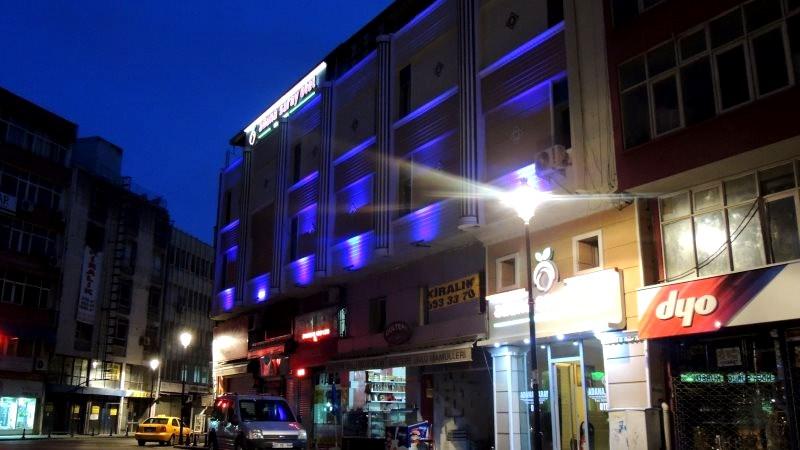 Adana Saray Hotel Exterior foto