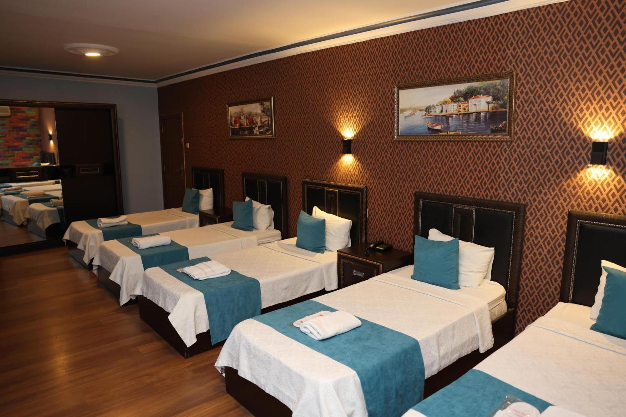Adana Saray Hotel Exterior foto