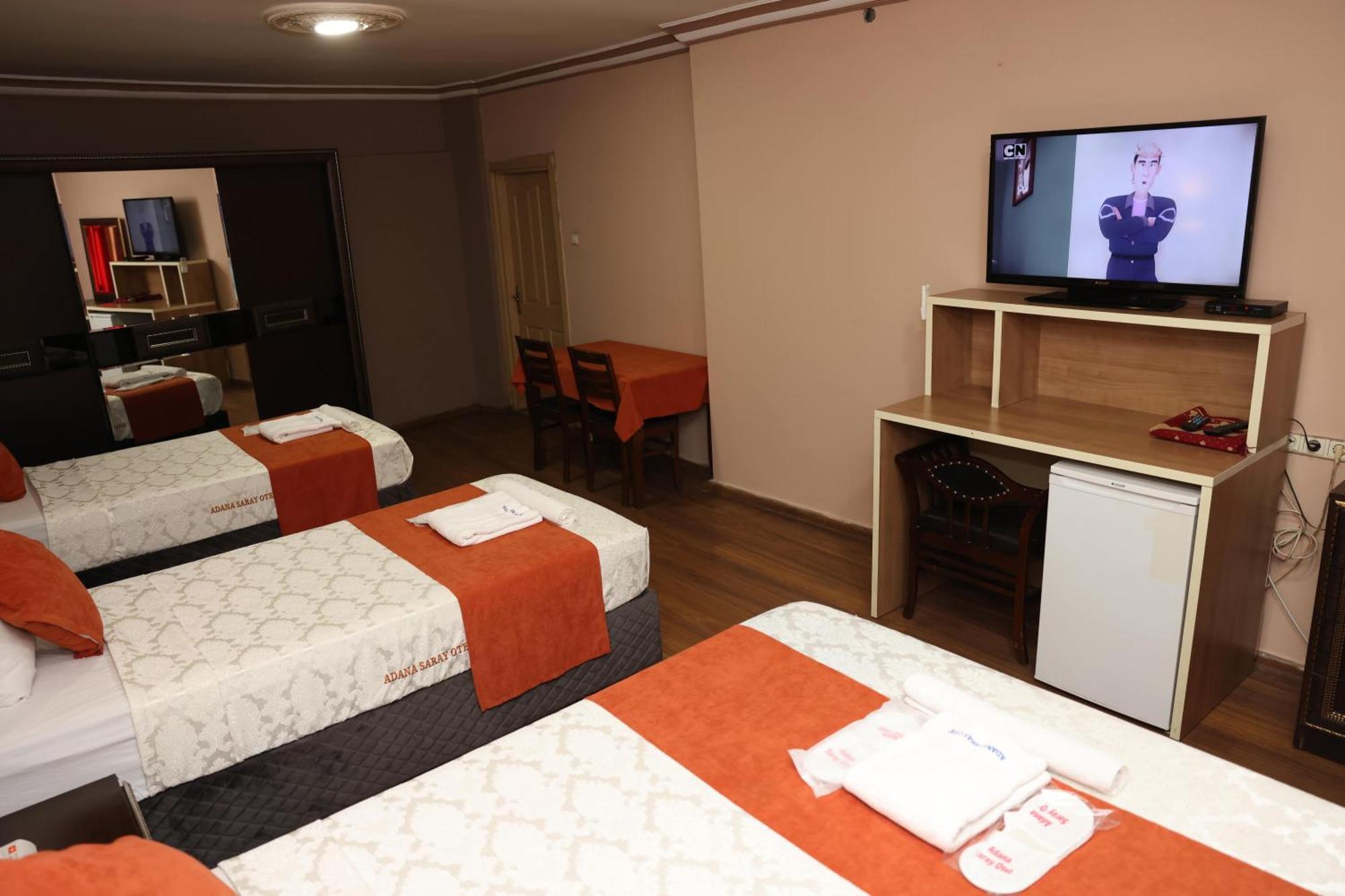 Adana Saray Hotel Exterior foto